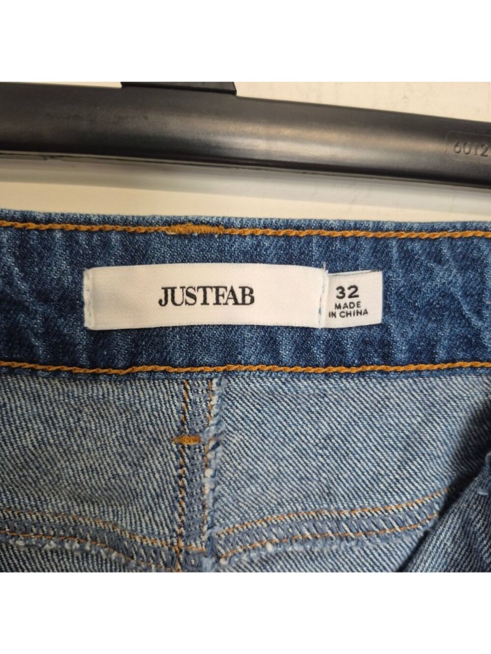 Justfab Womens High-Waisted Distressed Denim Jeans Size 32 Light Wash - Picture 6 of 8